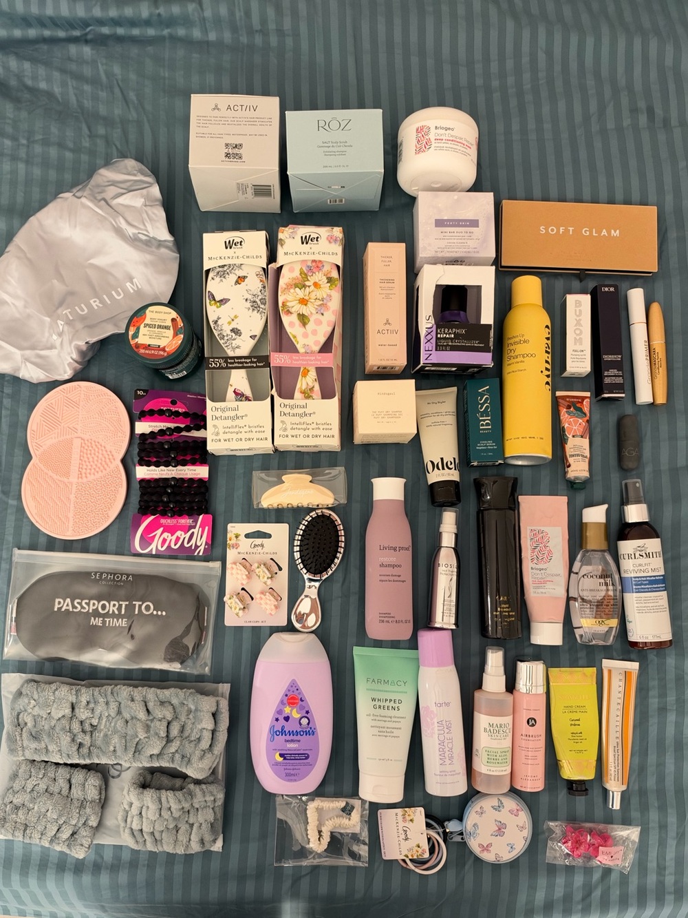 43pcs luxury hair makeup and skincare lot Dior, FENTY, Briogio, Oribe, Farmacy